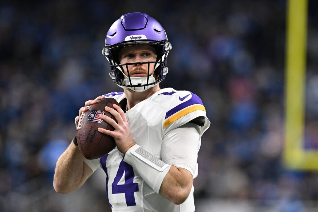 Reports: Vikings won't tag Sam Darnold but hope to re-sign him - Field  Level Media - Professional sports content solutions | FLM