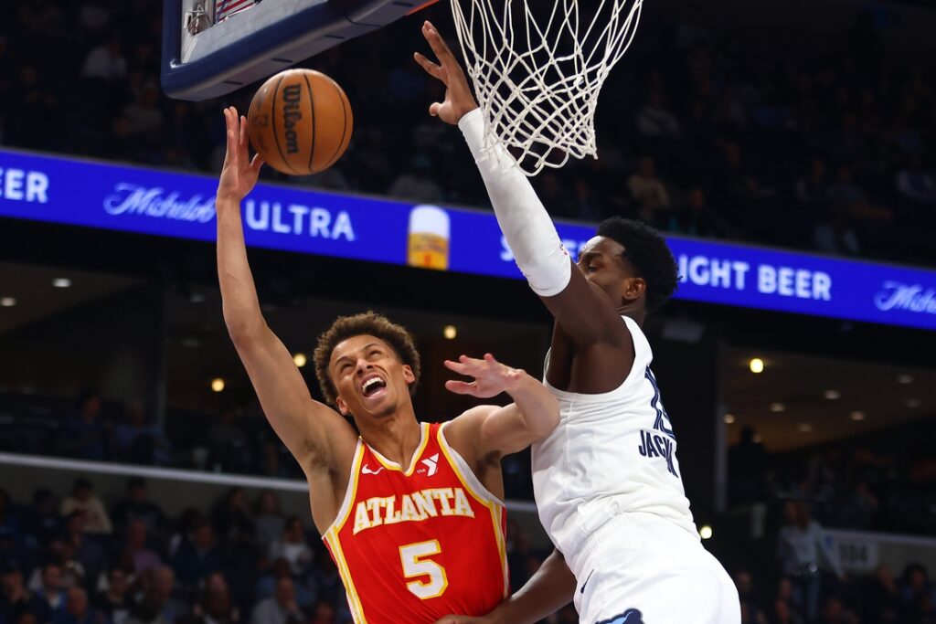 Hawks, Grizzlies