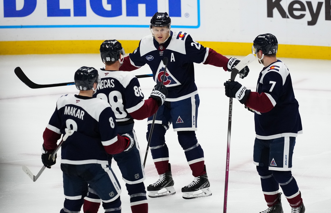 NHL roundup Nathan MacKinnon hits 1,000 points in Avs' win Field