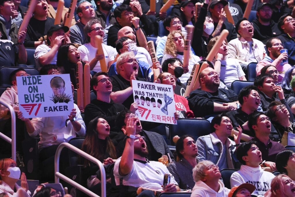 esports fans