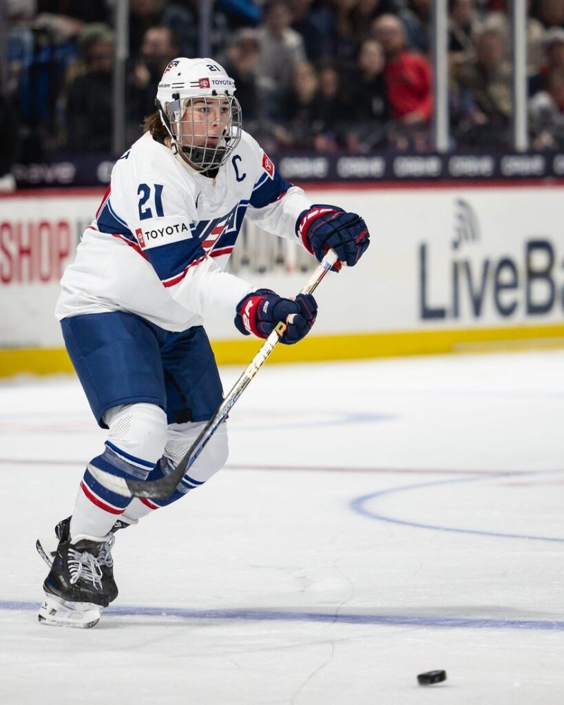 hilary knight