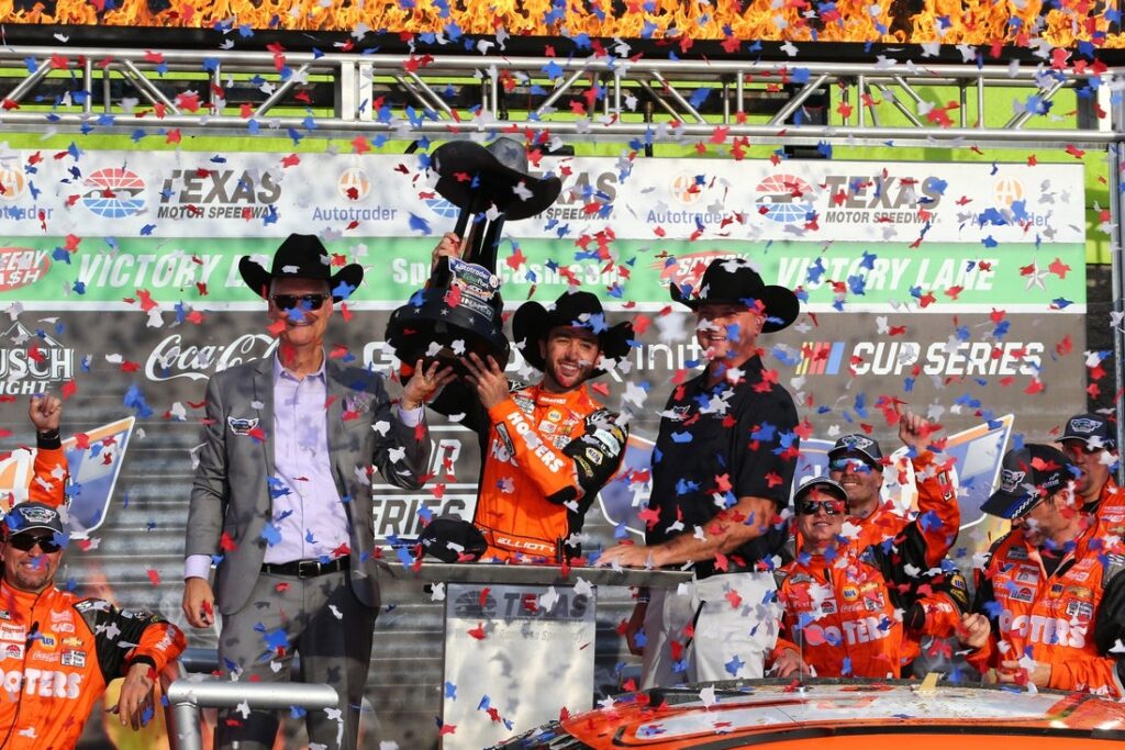 chase elliott texas motor speedway