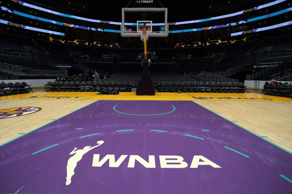 wnba logo