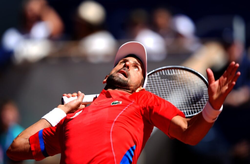 djokovic paris serve