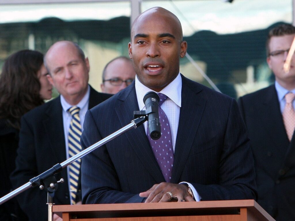 Tiki Barber