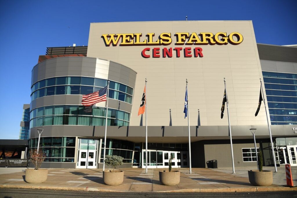 wells fargo center philadelphia general view