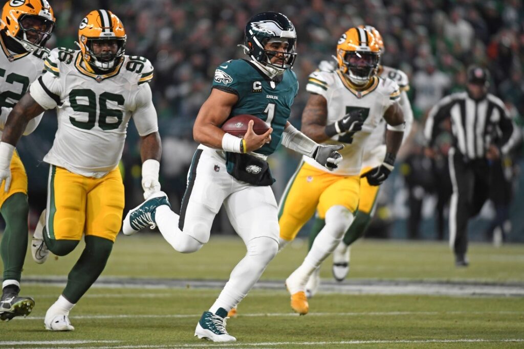 eagles packers jalen hurts