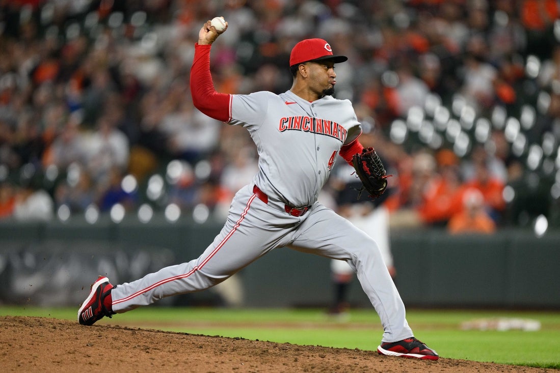Reds deal former All-Star RHP Alexis Diaz to Dodgers - Field Level