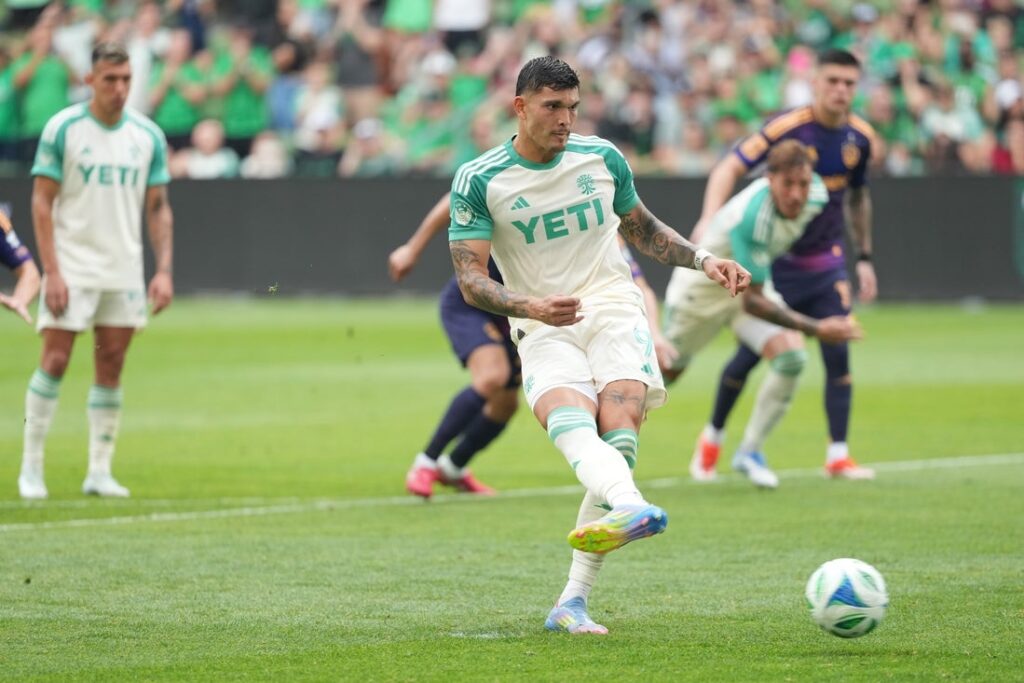 Brandon Vazquez