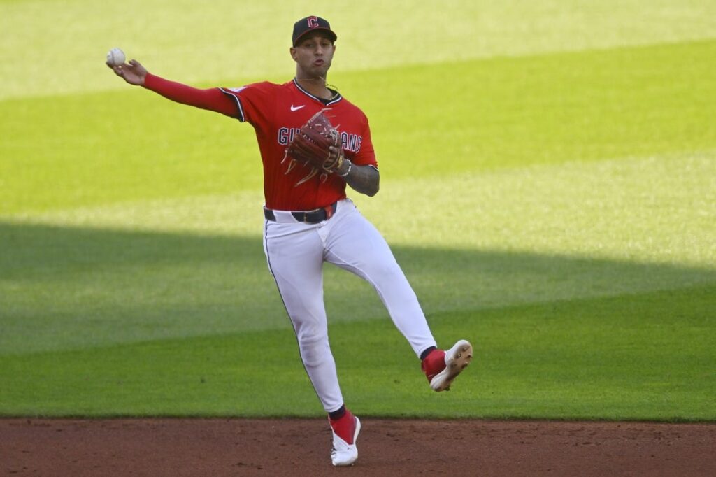 Brayan Rocchio throws