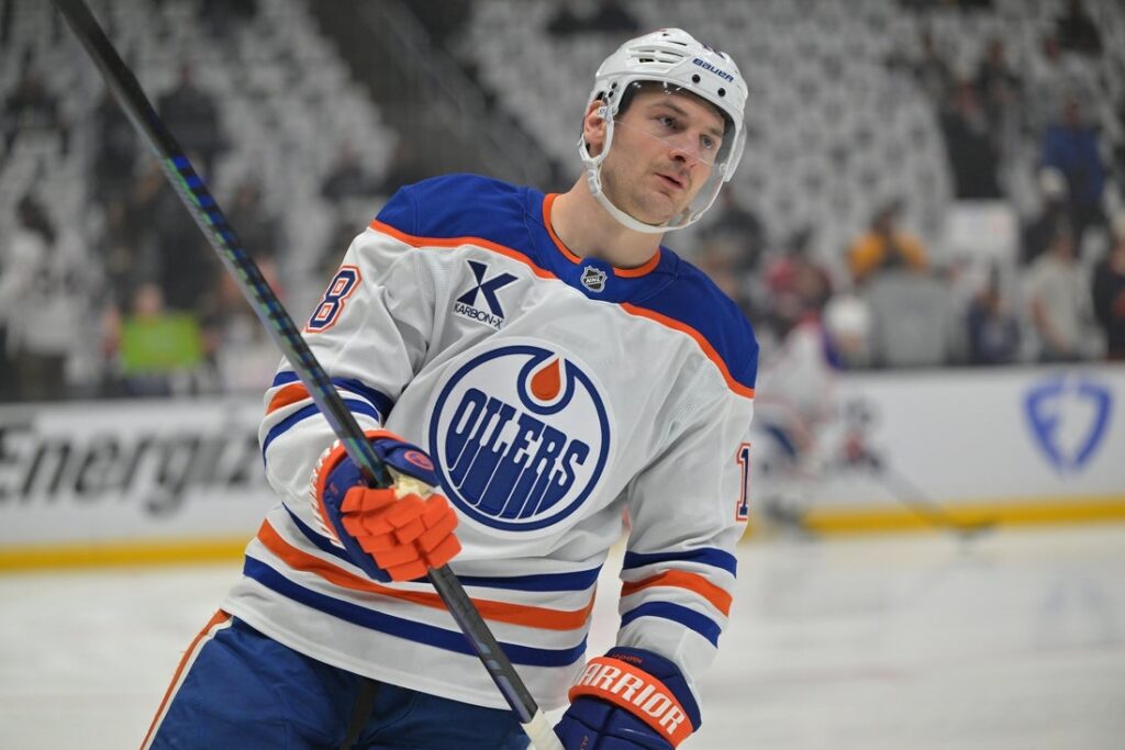 zach hyman warm