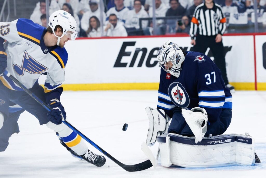 connor hellebuyck