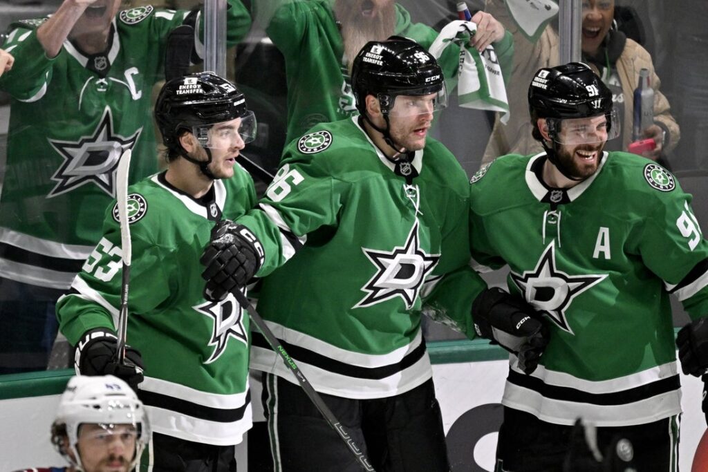 Mikko Rantanen celebrates