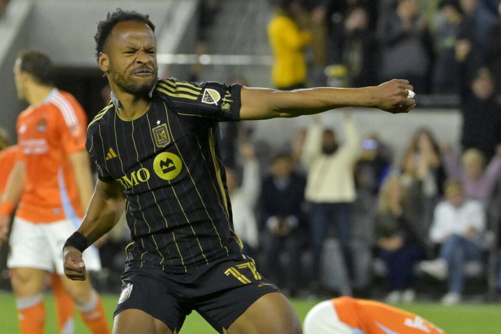 Dynamo, LAFC