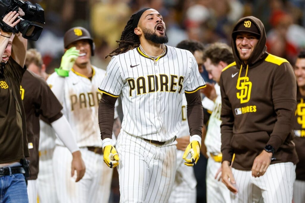 Angels, Padres