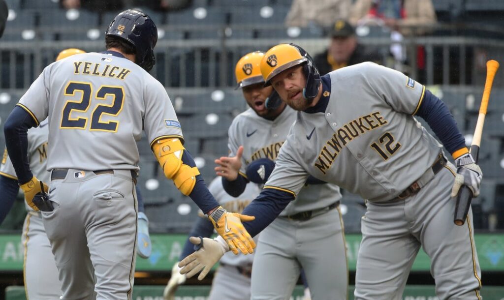 Brewers, Pirates