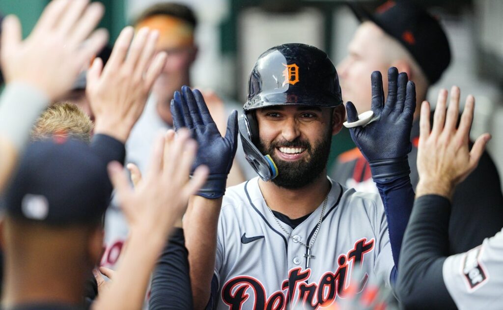 Tigers, Royals