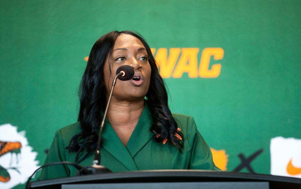 angela suggs