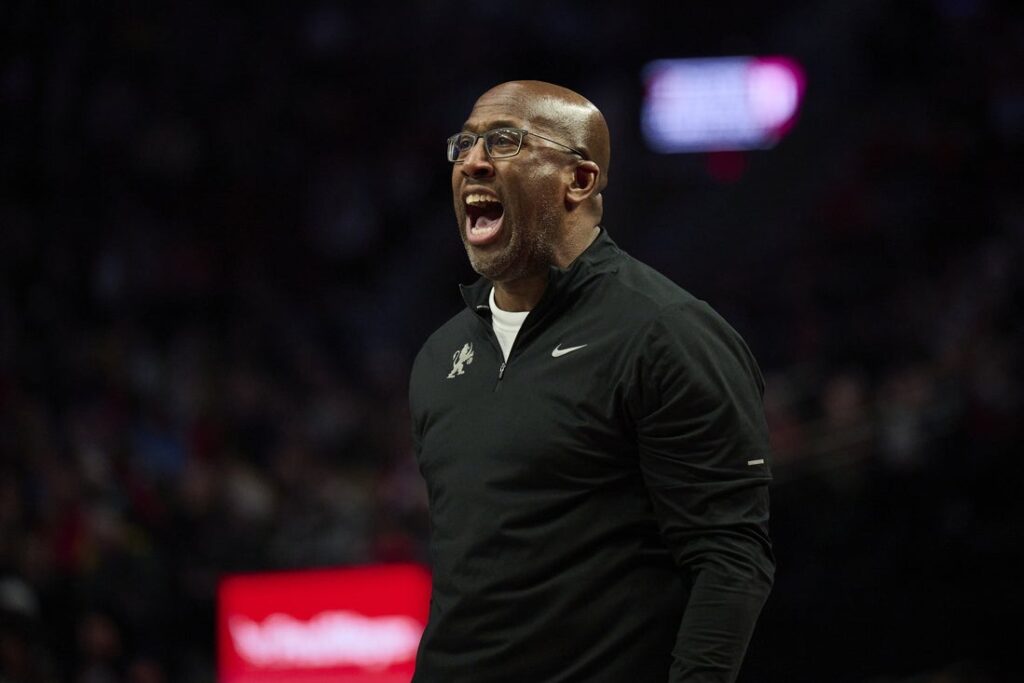 mike brown kings