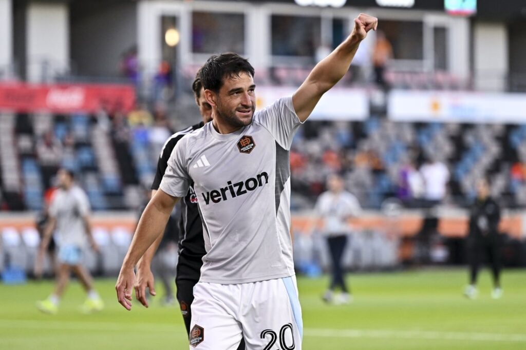 dynamo lodeiro