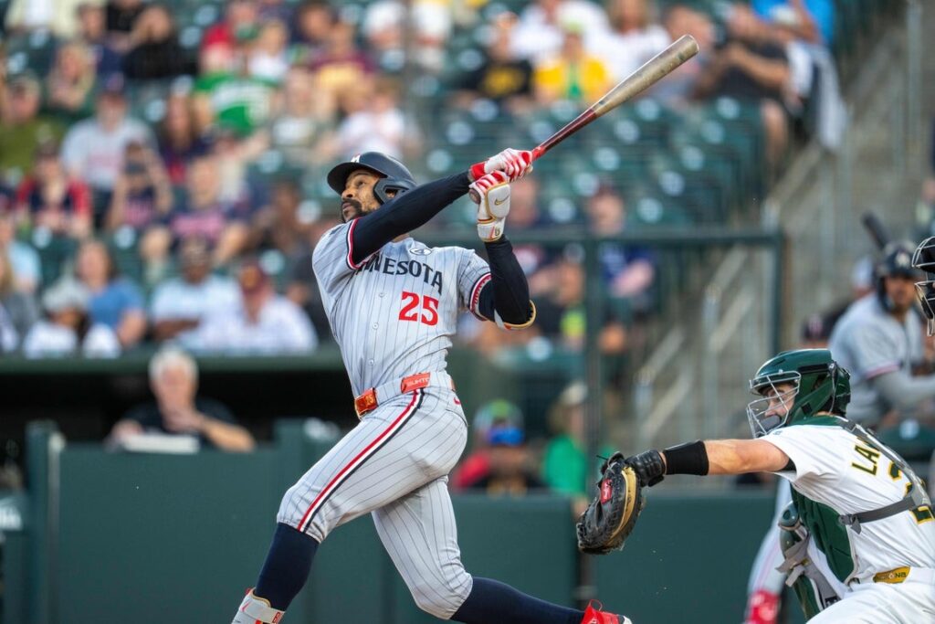 Twins, Athletics