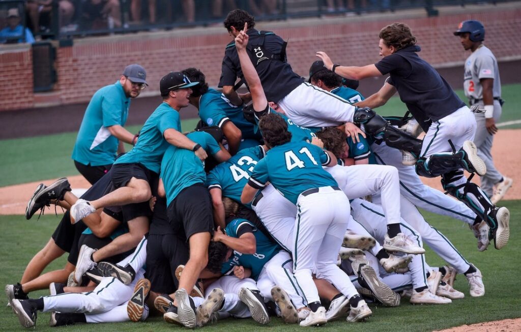 Auburn AND Coastal Carolina