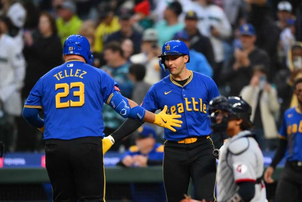 Guardians, Mariners tellez
