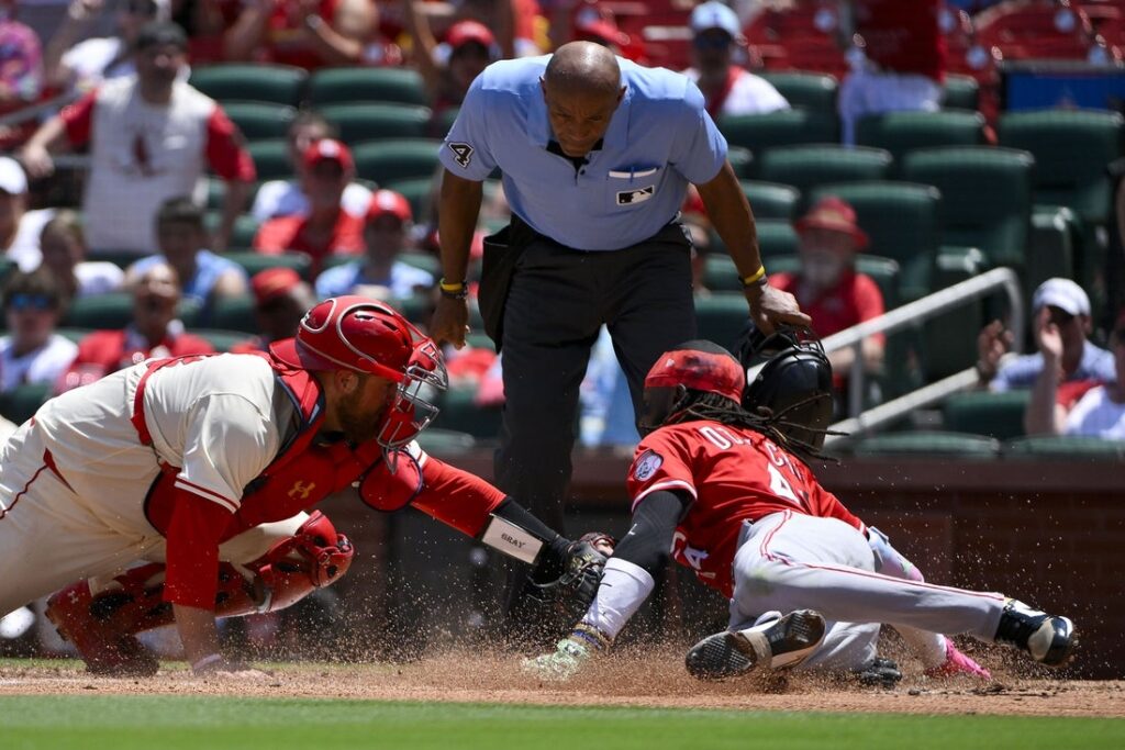 Reds, Cardinals