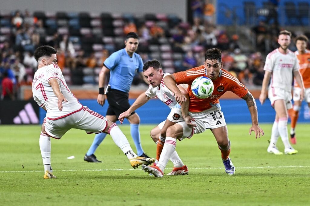 Ezequiel Ponce