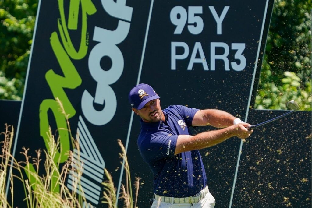 dechambeau, tee