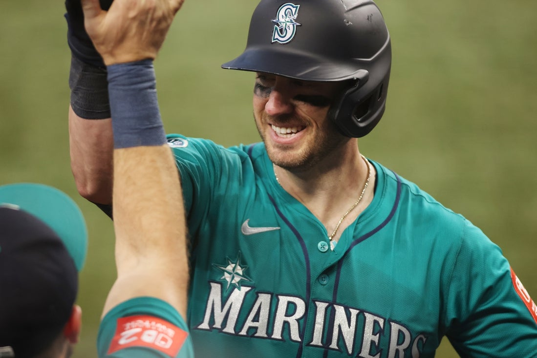 12th-inning uprising carries Mariners over Rangers - Field Level Media -  Professional sports content solutions | FLM