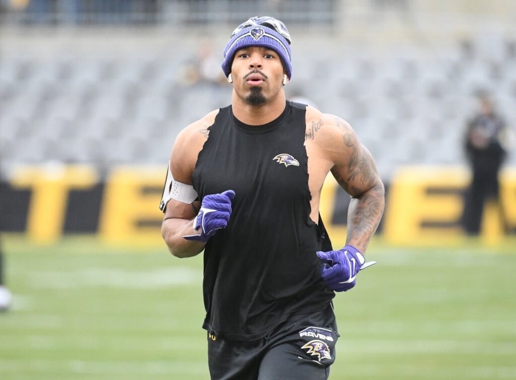 chuck clark ravens steelers