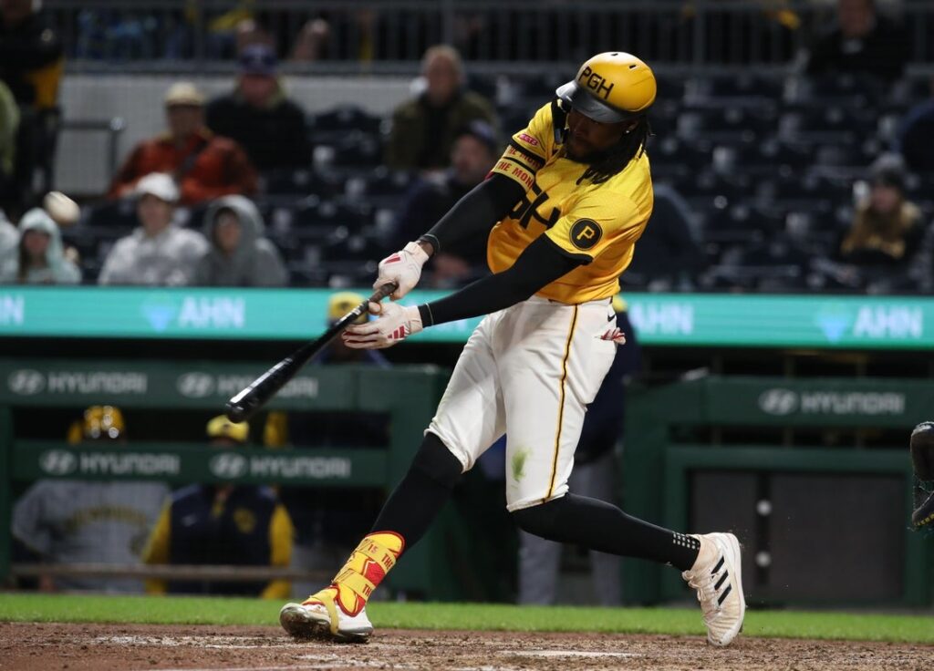 Oneil Cruz hits