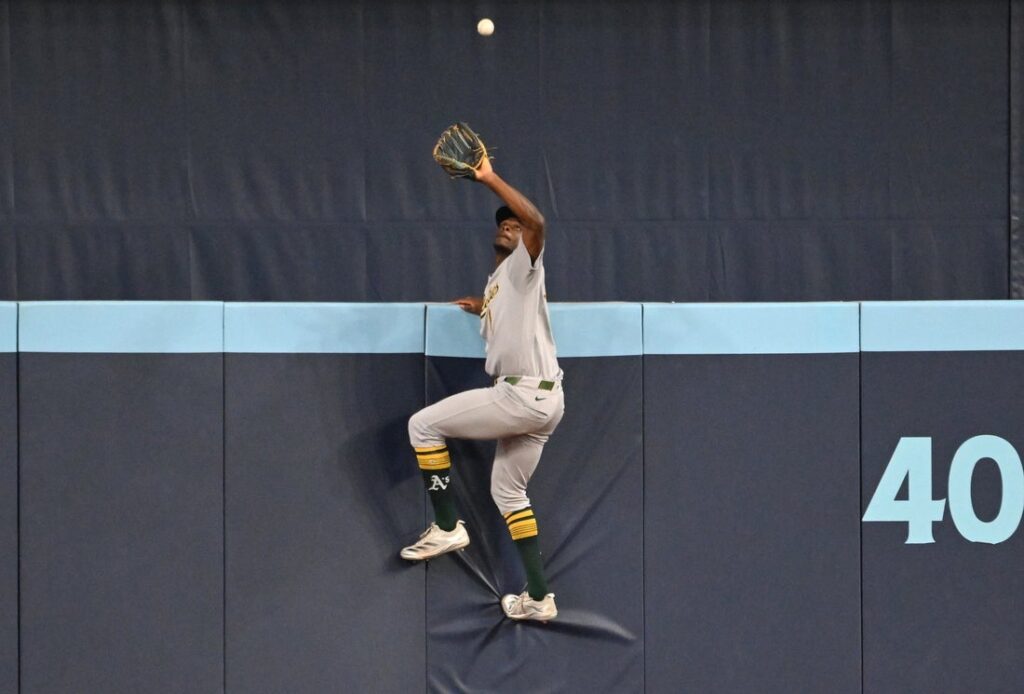 Denzel Clarke blue jays