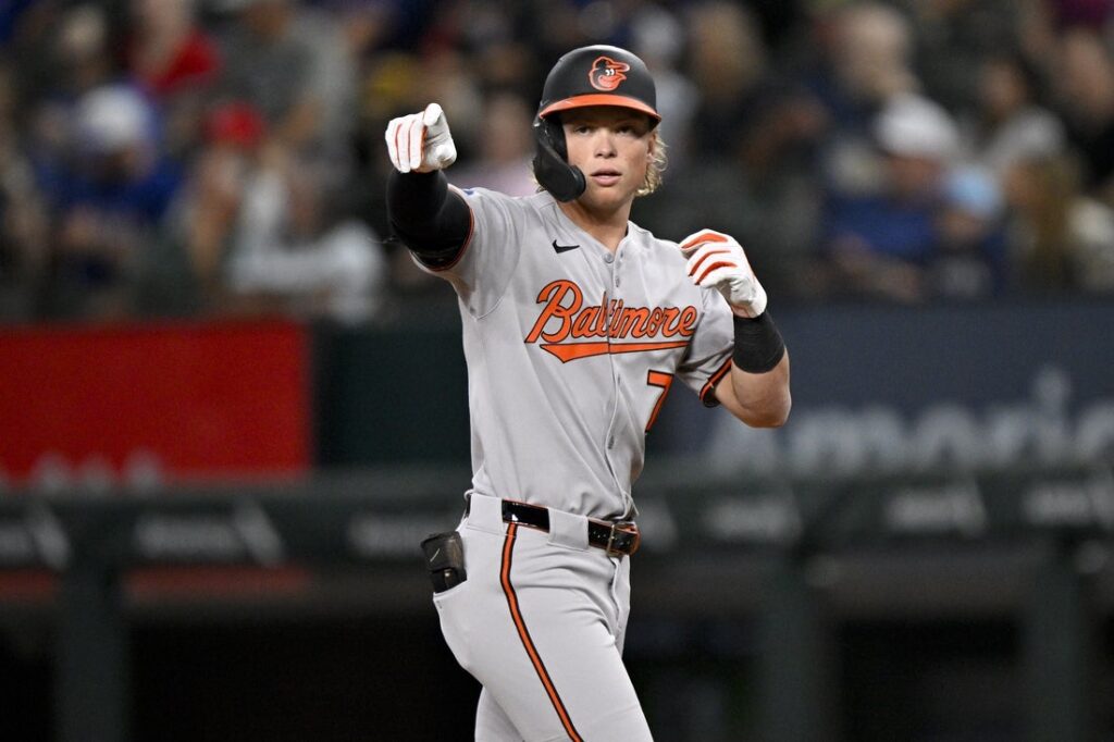 orioles holliday