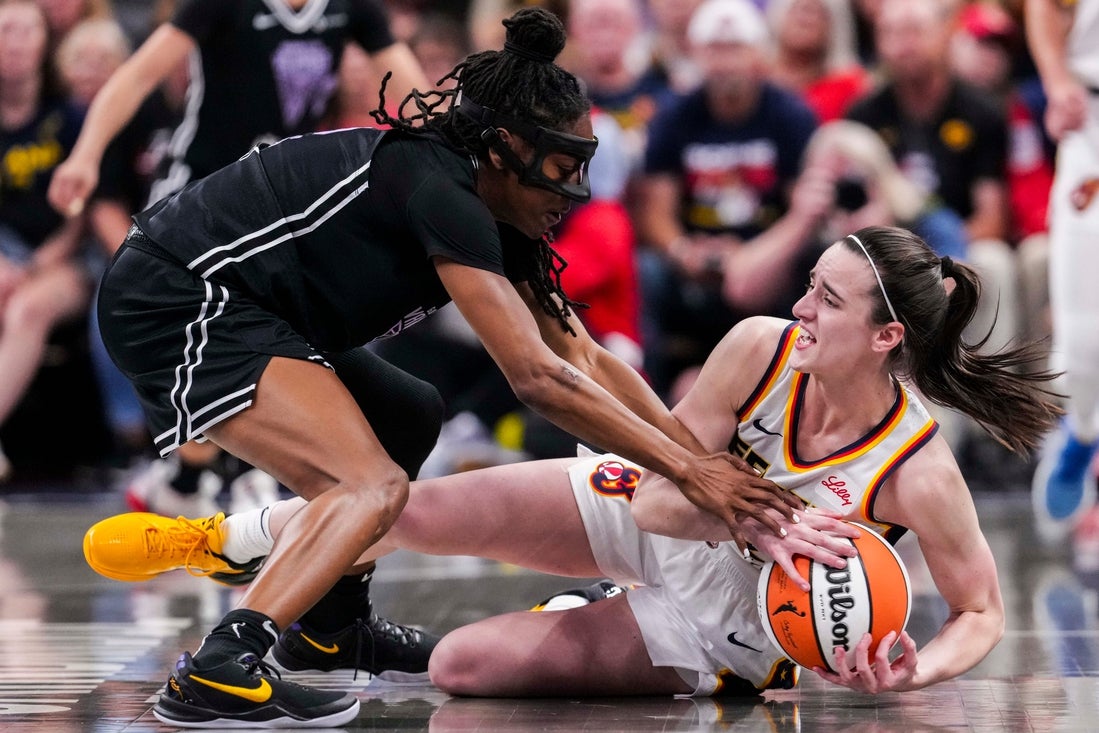 Tough Valkyries defense ruins Caitlin Clark's return to Fever - Field Level  Media - Professional sports content solutions | FLM