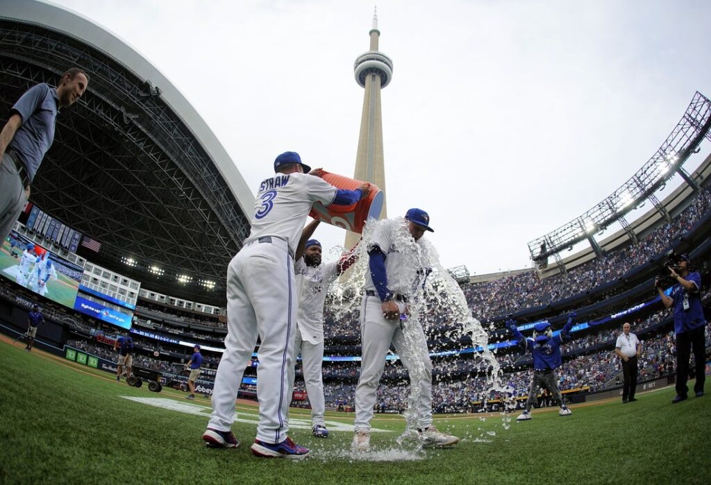 blue jays giants