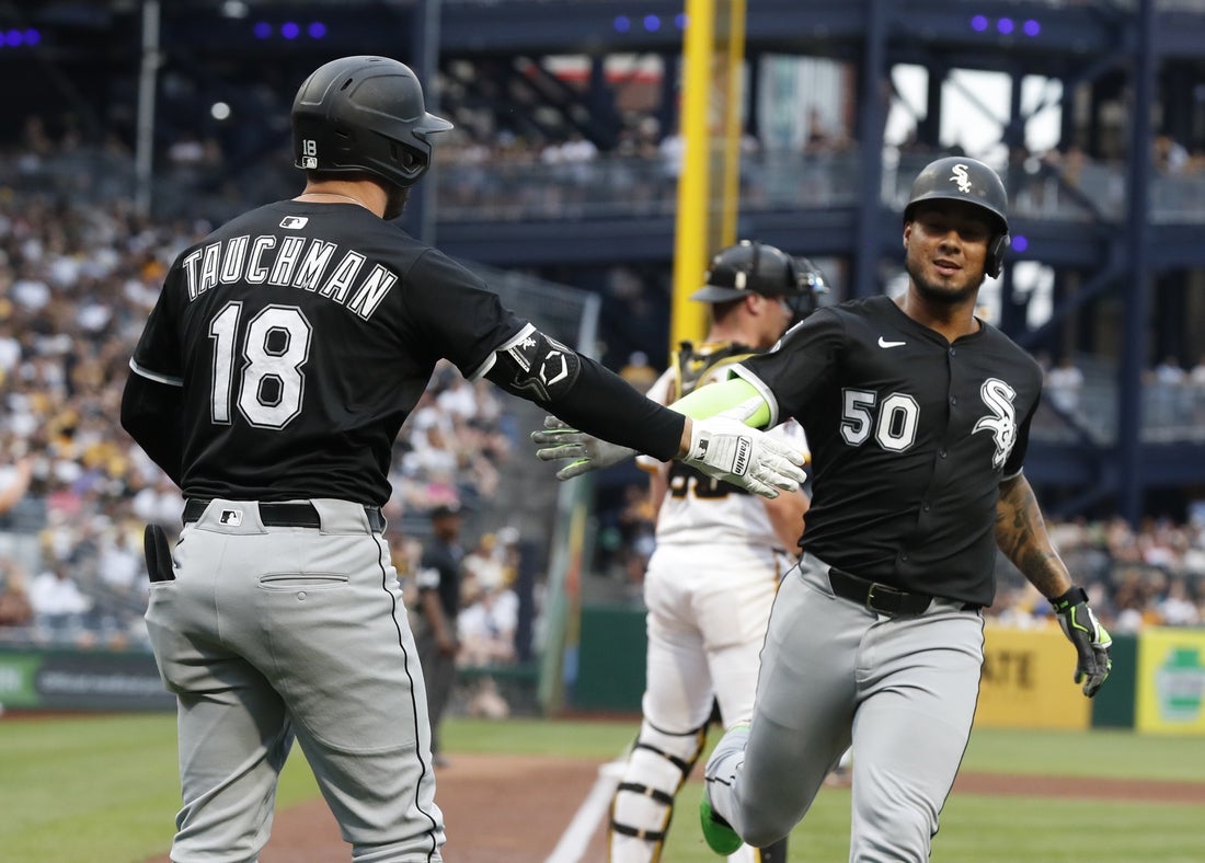 White Sox erupt for 6 runs in sixth in win over Pirates - Field