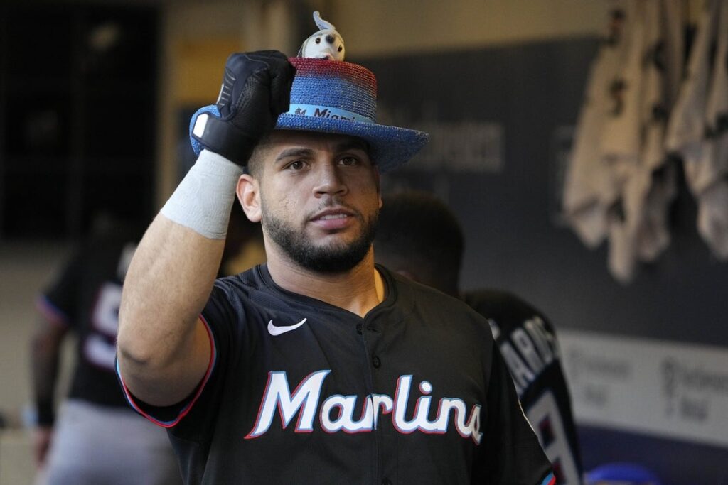 marlins brewers