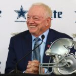 dallas cowboys jerry jones smile