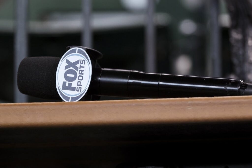 fox sports, microphone, view