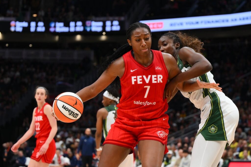 seattle storm indiana fever climate
