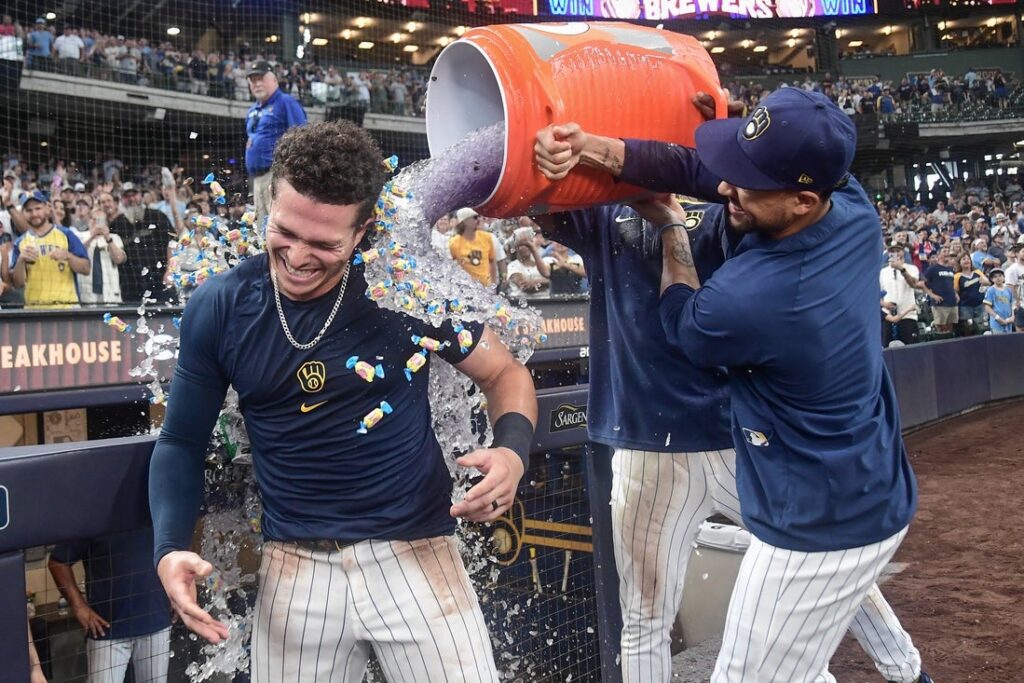 Milwaukee Brewers