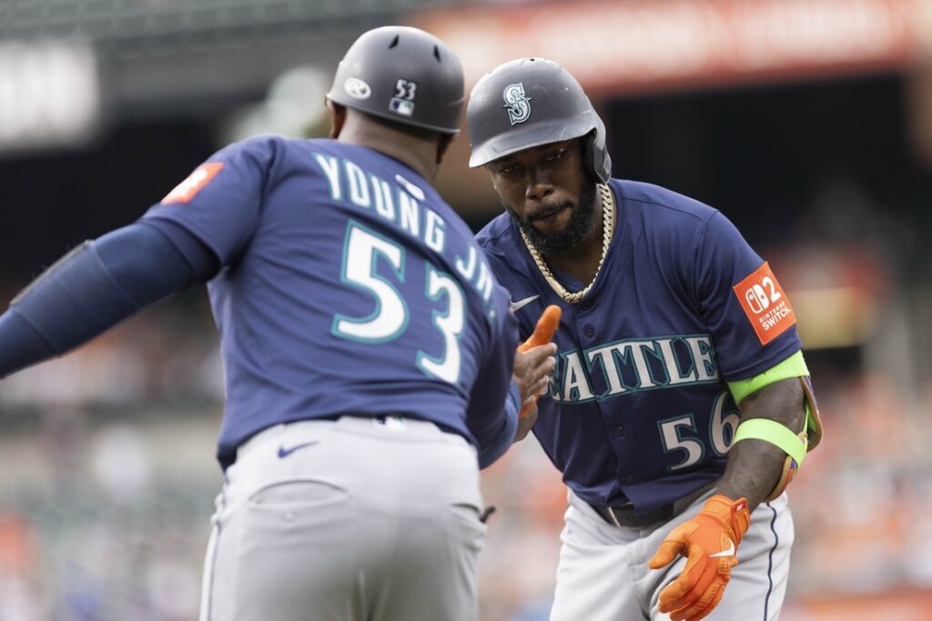 mariners, orioles