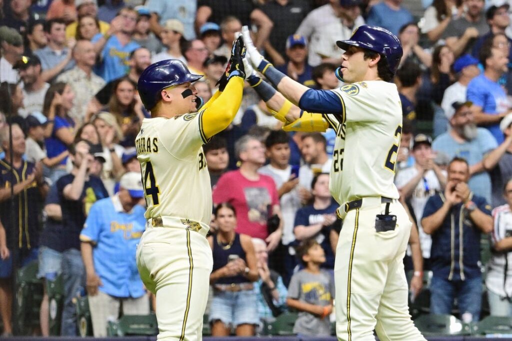Brewers, Pirates