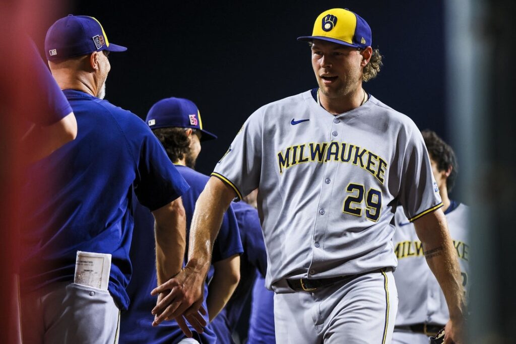 Milwaukee Brewers
