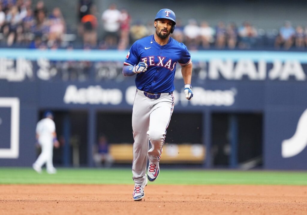 rangers blue jays