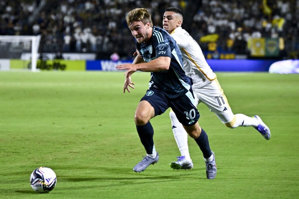 Sounders, Galaxy