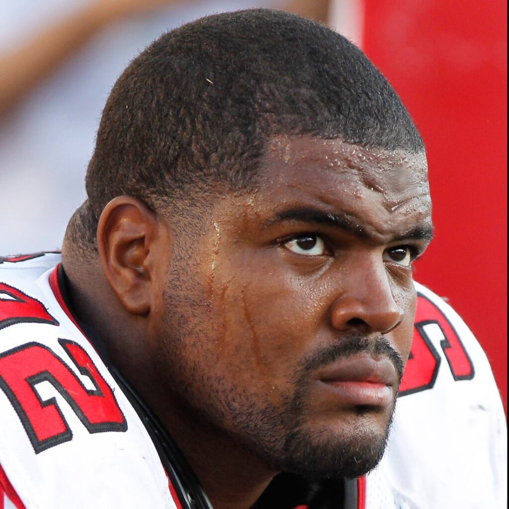 Travian Robertson
