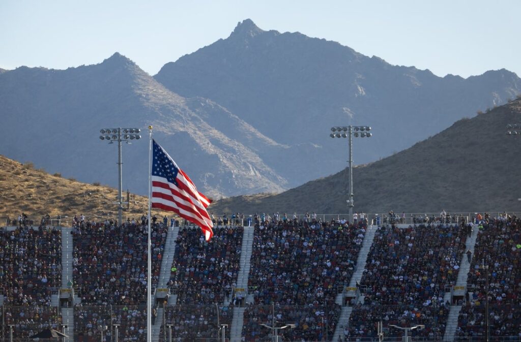 phoenix raceway, view